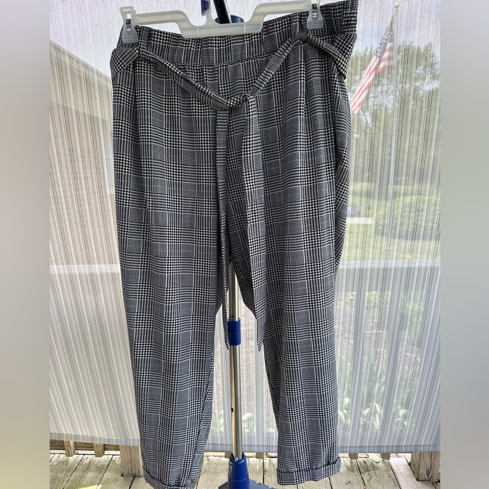 Torrid Black and White Houndstooth Pants